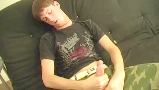 Kellan Wade Cums Hard While Watching Hot Porn - Boyz Party