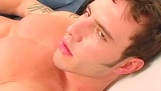 Hot Brunette Deklan Connors Jacking Off Intensely - Circle Jerk Boys