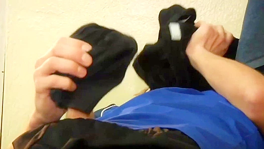 Alex Granger's Steamy Locker Room Seduction - Gay XXX