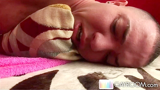 Horny Bobby Knight Gets Fucked Hard in Legendary Interracial Scene - XXX GAY