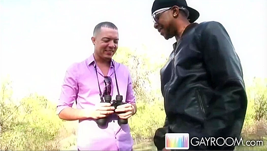 Horny Bobby Knight Gets Fucked Hard in Legendary Interracial Scene - XXX GAY