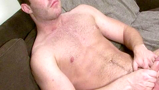 Trent Locke Strokes His Way to Bliss - Falcon Studios