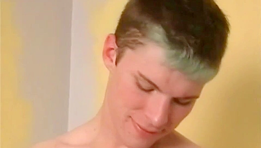 Brandon Chase Cums Submissively at Boyz Party