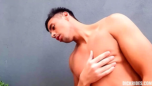 Thirsty FrancisLuke & JonasMatt Enjoy Fresh Air Cock Riding