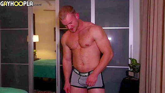 Tyson Scott Strokes His Hot Cock for You - GAY XxX