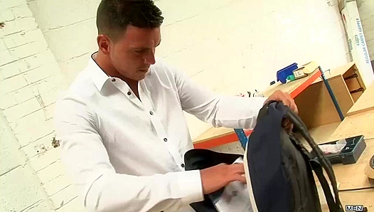 UK Hunks Paddy & Marco ~ Intense Fucking & Facial Finish