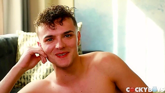 Aaron Elias Gets Topped by Roman Todd in Missionary - Cocky Boys