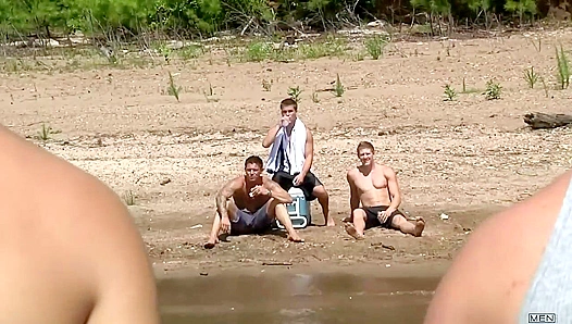 Jizz Orgy Afloat ~ Jimmy Johnson & Tommy Defendi Fuck on a Boat