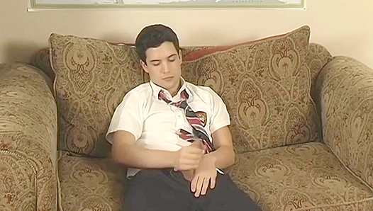 Winter Vance ~ Assertive Stud Jacking Off for Real - Teach Twinks