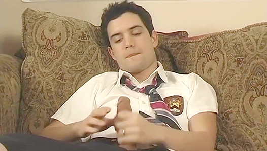 Winter Vance ~ Assertive Stud Jacking Off for Real - Teach Twinks