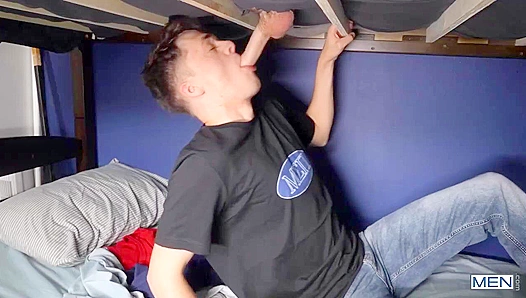 Str8 to Gay ~ Playful Finn Harding & Troye Dean's Steamy Transformation