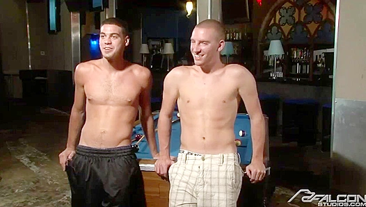 Stefano Ricci & Jake Lyons ~ Hot Gay Action in Sunny San Diego - Falcon Studios