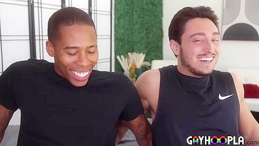 Gio Giovanni Lets Mick Rocket Top Him This Time - GAY XxX