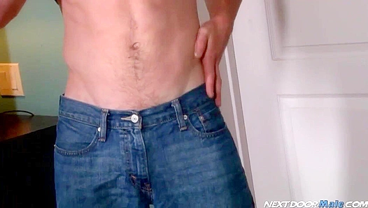 Aaron Reynolds Pouts and Strokes While Showing His Toes - Nextdoor Temptation