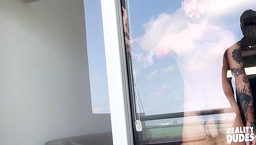 Kyle Fox & Igor Lucios Share a Massive Facial - Reality Dudes