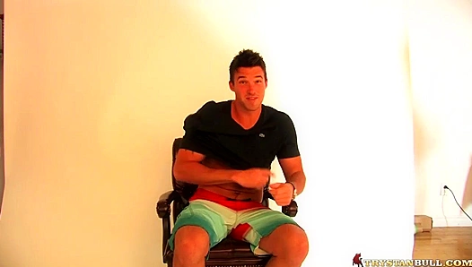 Trystan Bull Masturbates Intensely On Camera