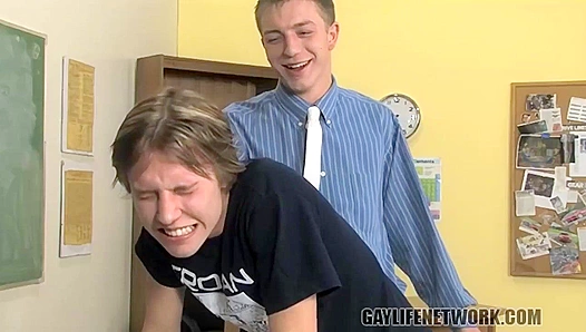 Teacher Tyler Dawsen Punishes Unruly Student Kaiden Ertelle - Teach Twinks