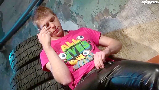 Hard Pounding with Mike Cage, Paul Birt, and Dave Cook - Gay XXX