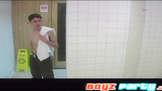 Giovanni & Aaron Caught Hot & Steamy in the Showers