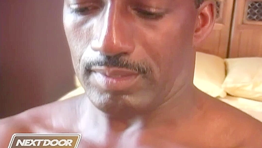 Colton Gets Wild with BBC Strokes at Nextdoor Studios