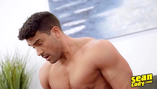 Presley Scott Flexes & Cums All Over His Ripped Abs -Sean Cody Exclusive