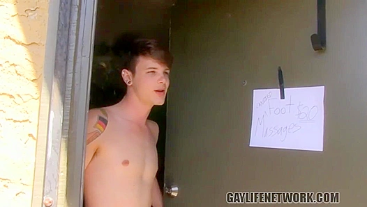 Timo Garrett & Kyler Moss ~ Anal Hammering Fun - Lollipop Twinks