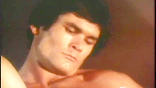 Beefy Gordon Grant's Morning Cumshot Splatter - Falcon Studios