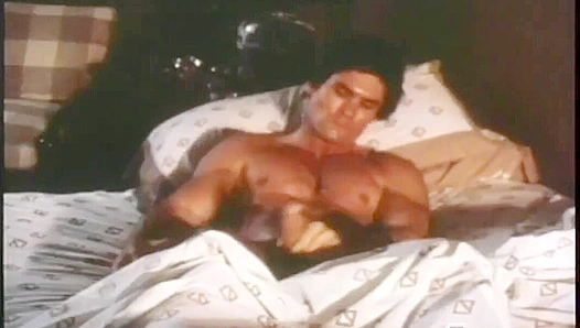 Beefy Gordon Grant's Morning Cumshot Splatter - Falcon Studios