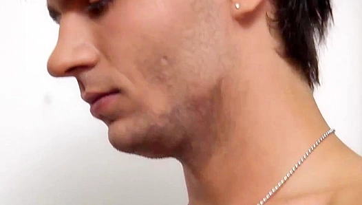 Jude Finch Dominates Rudy Bodlak Outdoors - Gay XXX