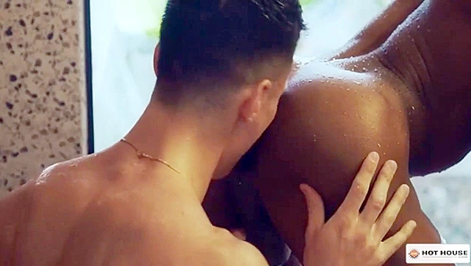Tristan Hunter & Isaiah Taye ~ Steamy Interracial Shower in the Hot House