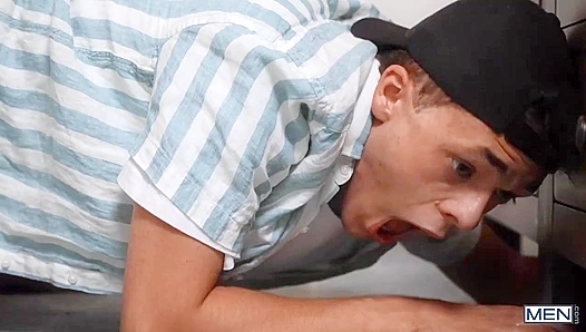 Troye Dean & Logan Aarons Sneak a Wild Game Night Fuck - Drill My Hole