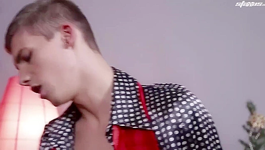 Hot Christmas Night ~ Oversexed Felix Webster & Rudy Valentino Go Wild - Gay XXX