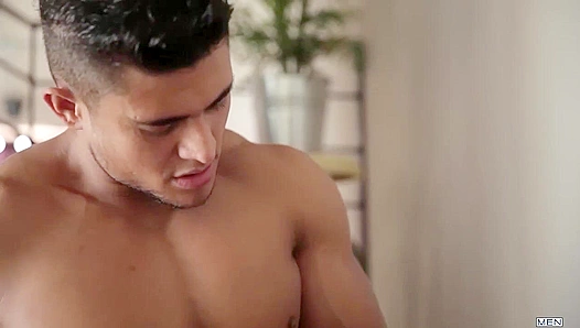 Office Heat ~ Wagner Vittoria & Diego Lauzen Get Down and Dirty