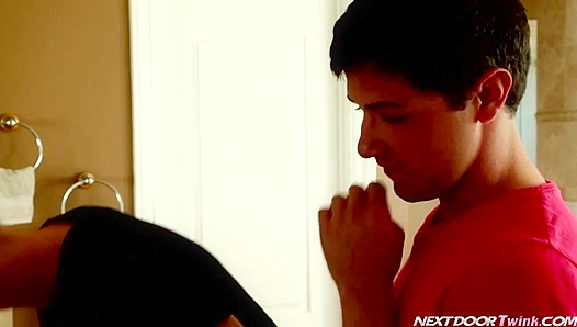 Next-Door Twinks ~ Spontaneous Banging Session with Scott Emerald and Jake Jonas