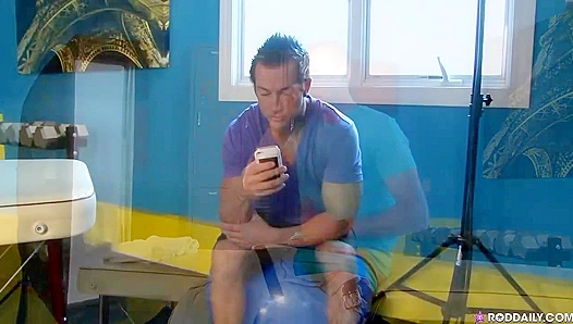 Horny Massage Table Fuck ~ Rod Daily & Jay Cloud Go Wild On The Set