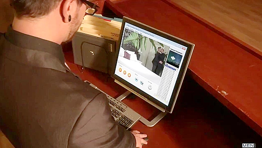 Rocco Reed & Johnny Ryder ~ Hot Buff Dudes Share Forbidden Lust in TheGayOffice