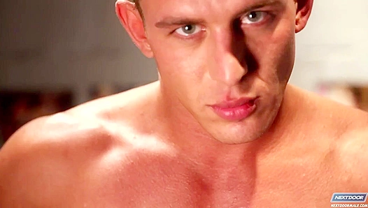 Alexander Gustavo's Secret Cell Masturbation Session