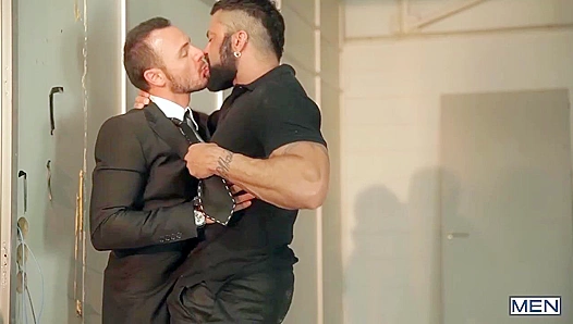 Horny Gabriel Vanderloo & Rogan Richards ~ SteamyGayOffice Seduction