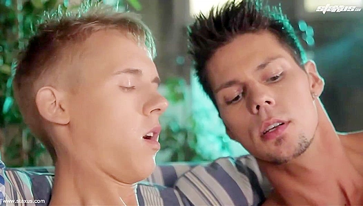 Chris Hollander & Ennio Guardi ~ Ultimate Twink Fuck - Gay XXX