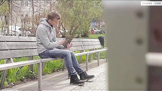 Mitto Miles Fucks Timmy Williams' Capacious Ass in Hot Gay XXX Video