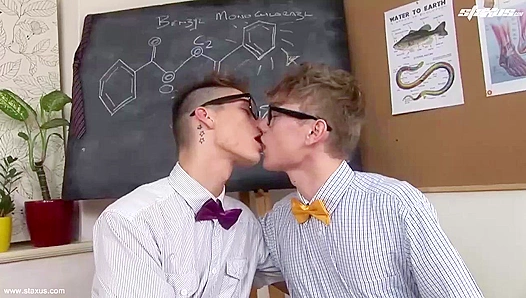 Nerdy Lovers Connor Levi and Lucius York Get Wild - Gay XXX