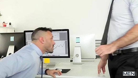 Hairy Hustle ~ Dakota Vice & Flex Heat Up TheGayOffice