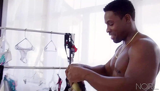 Big Booty Action ~ DeAngelo Pounds Nick Fitt's Juicy Ass