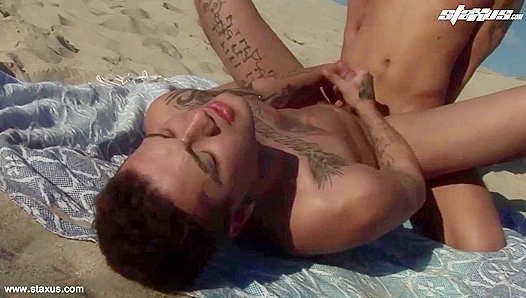 MickeyTaylor & PaulWalker: Sexy Lads Fucking in the Sand