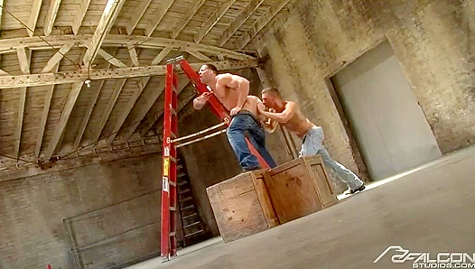 Charming BrandonLewis Meets Insatiable JeremyBilding for Hot Gay Sex - Falcon Studios
