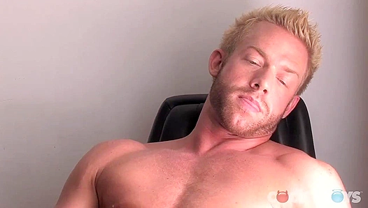 Cocky Chris ~ Hot Chris Martin Lookalike Jerks His Dick Joyfully