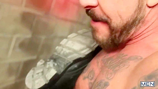 Rocco Steele & Robbie Rojo ~ From Straight to Sizzling Gay Sex