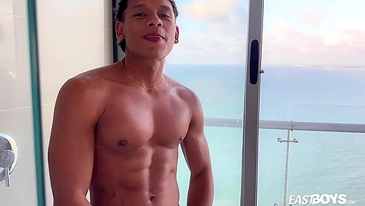 Shredded Stud Damond Brown ~ Hot Bod Temptation - Eastboys