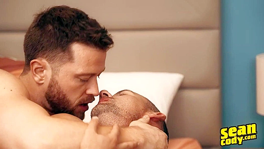 Deacon Bangs Badass Danny Steele Hard - Sean Cody