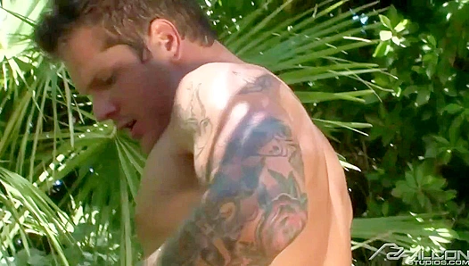 Oily Parker London Strokes His Meaty Cock Outdoors